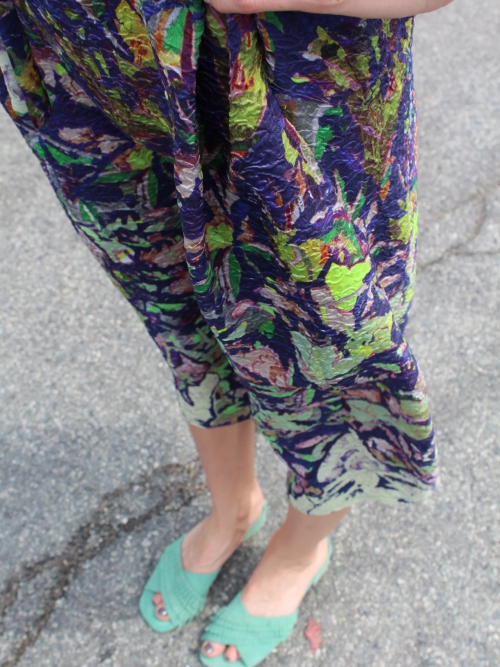 ANNTIAN The Silk Necky Dress in Flower Print G Textured Silk Autumn Hues OS